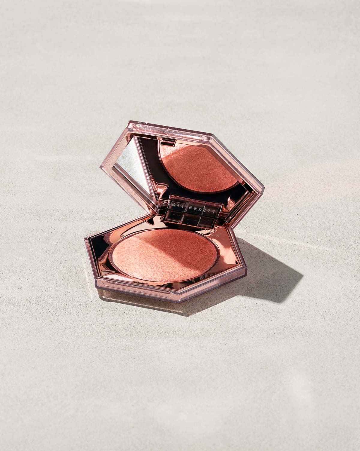 fenty beauty Diamond Bomb All-Over Diamond Veil rose rave